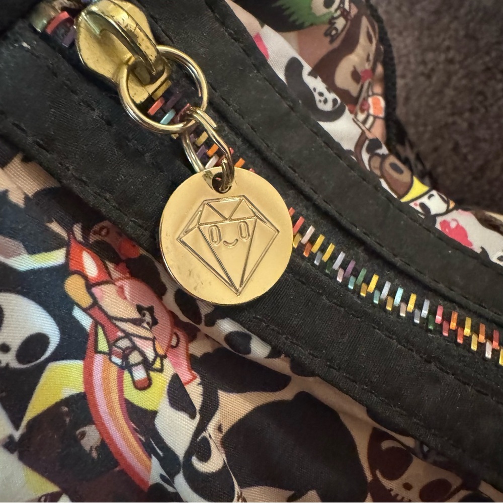 Rare LeSportsac x Tokidoki Leo Serena Nylon Boston Duffle Bug - Picture 4 of 9